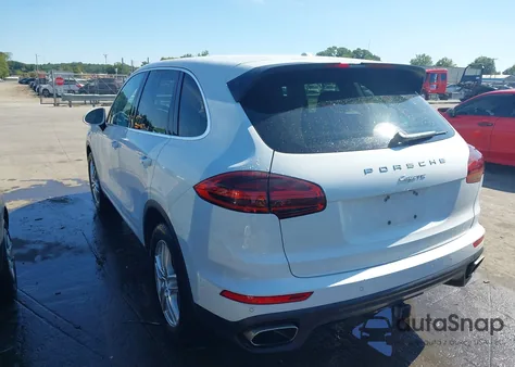 2018 Porsche Cayenne z USA, uszkodzony, nr VIN WP1AA2A21JKA03684